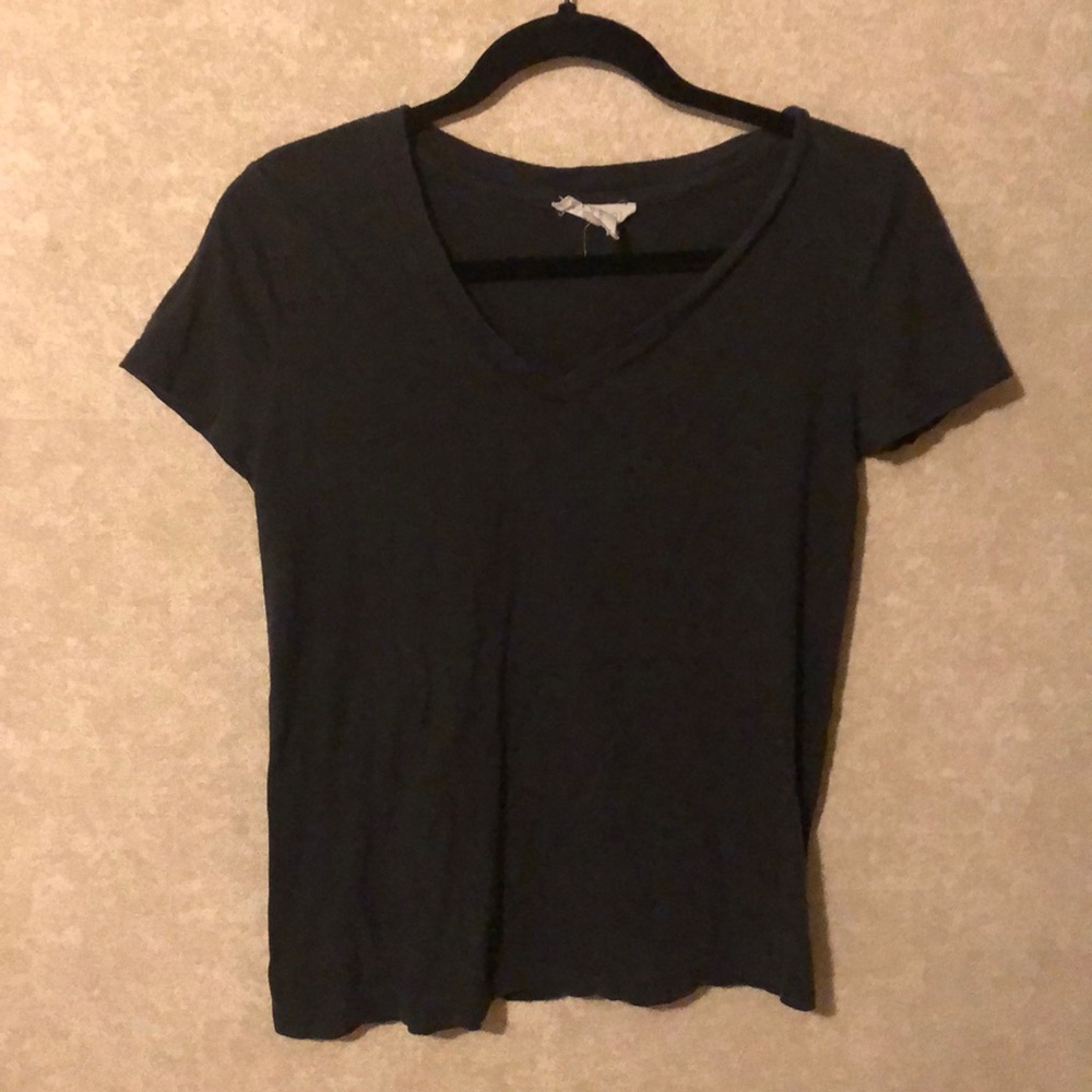 Forever 21 basic v neck t shirt